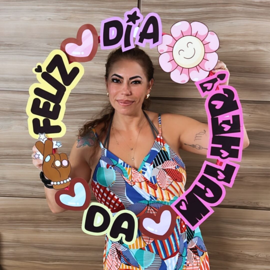MOLDURA BAMBOLÊ DIA DA MULHER