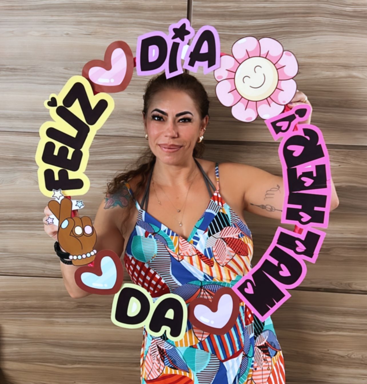 MOLDURA BAMBOLÊ DIA DA MULHER