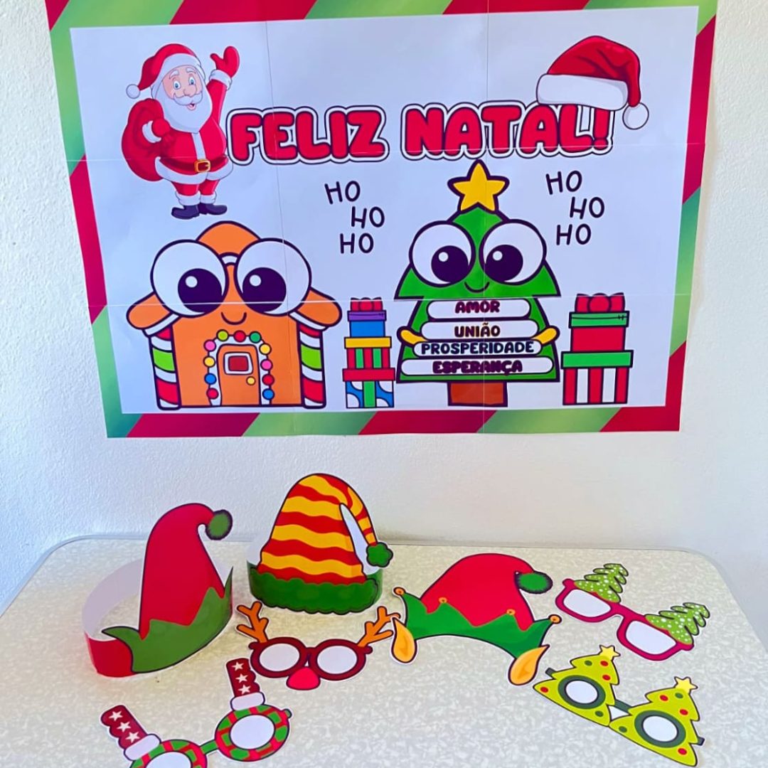 PAINEL, COROAS E ÓCULOS NATALINOS