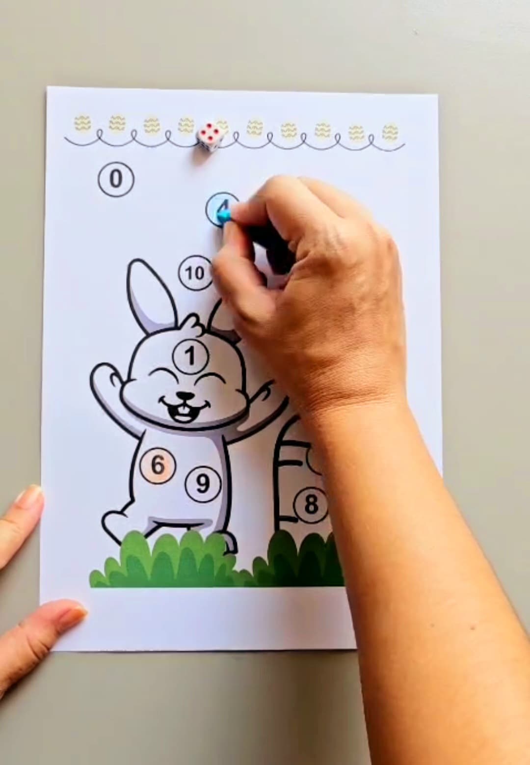 COELHINHO E OS NÚMEROS PARA COLORIR